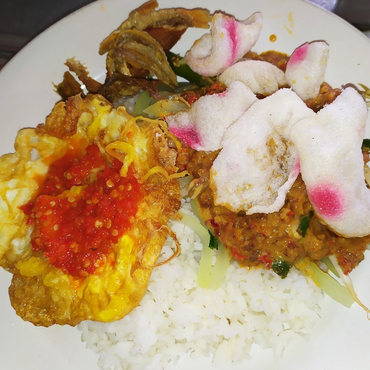 Nasi Pecal