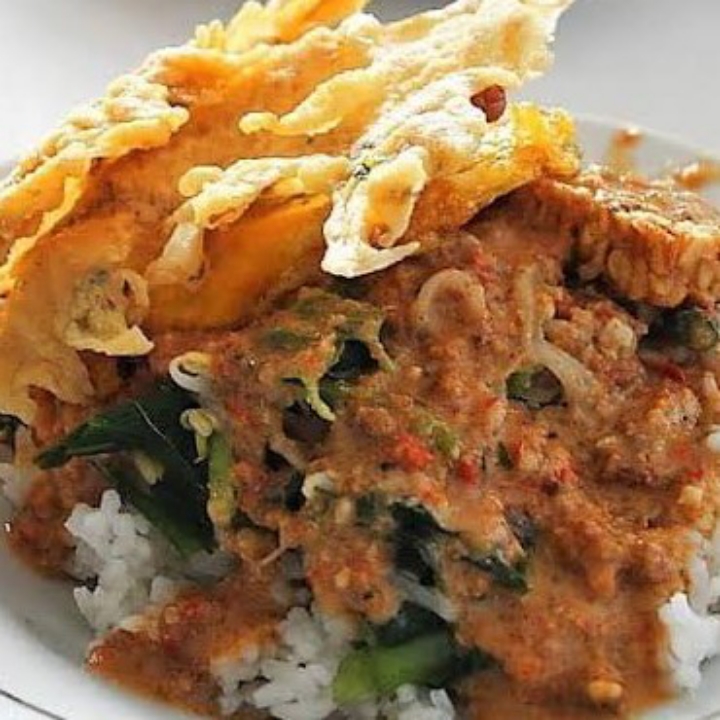 Nasi Pecel Ikan Ayam