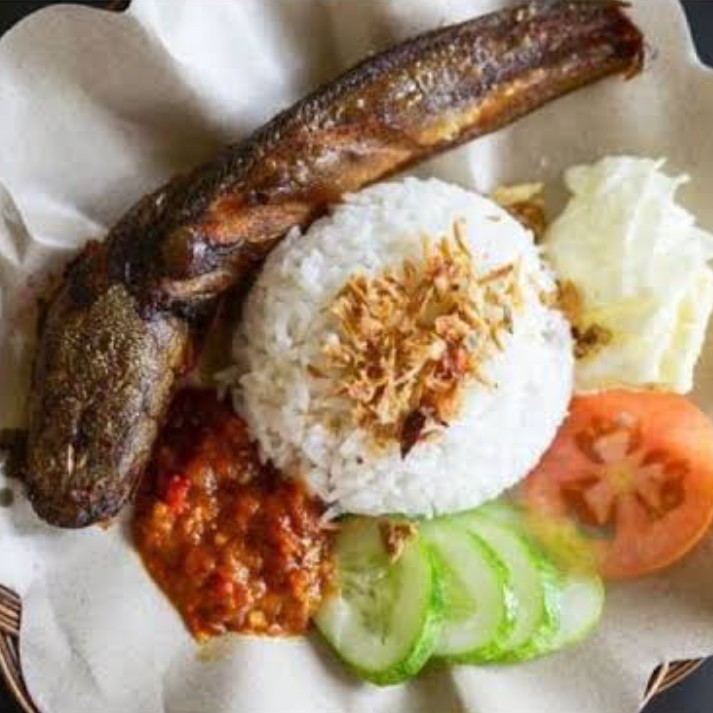 Nasi Pecel Lele