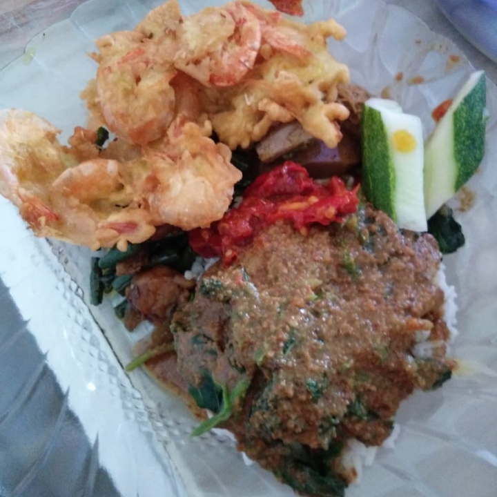 Nasi Pecel Peyek Udang