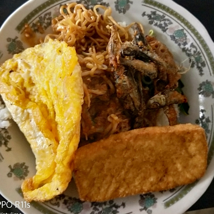 Nasi Pecel Telor