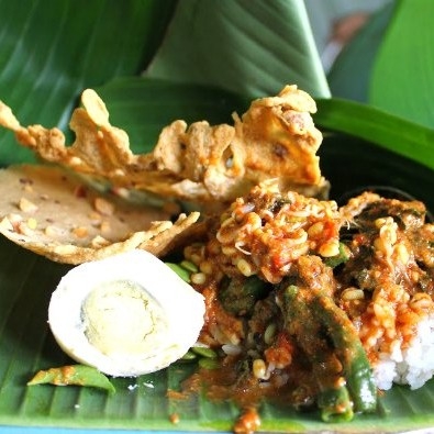 Nasi Pecel Telur 