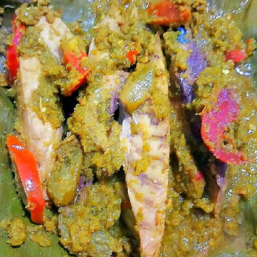 Nasi Pepes Cakalan Pedas