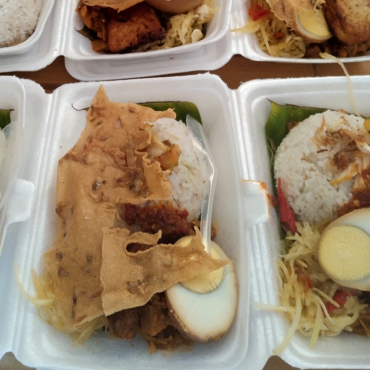 Nasi Pincuk Paket