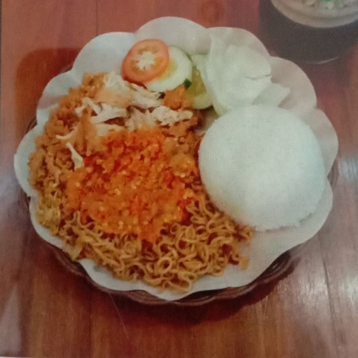 Nasi Plus Mie Ayam Geprek