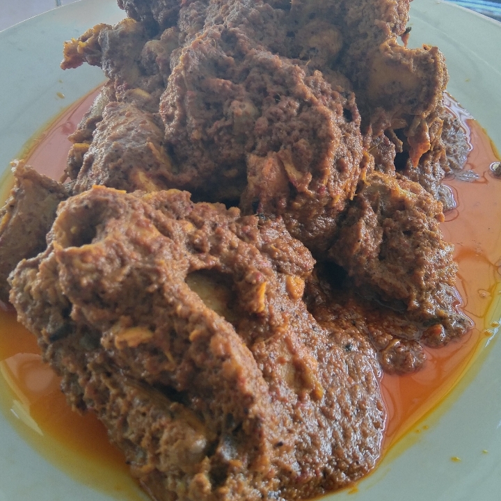 Nasi Ramas Lauk Ayam Rendang 