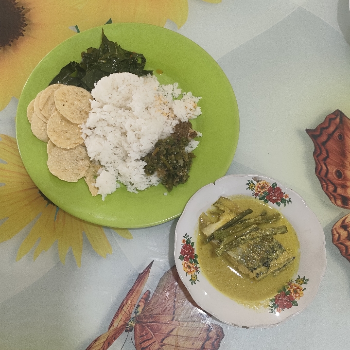 Nasi Ramas Patin Gulai Hijau