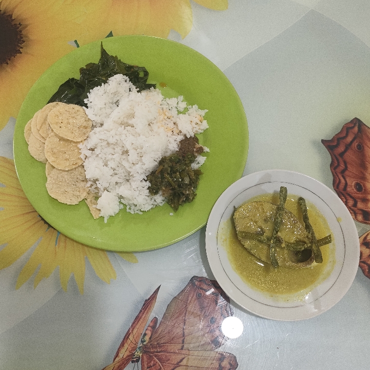 Nasi Ramas Tongkol Gulai