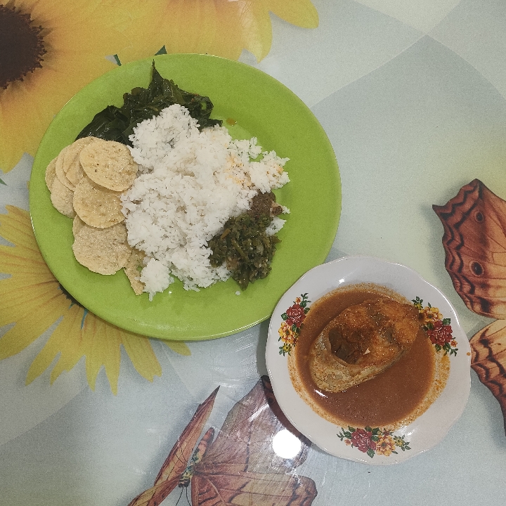 Nasi Ramas Tongkol Gulai Merah