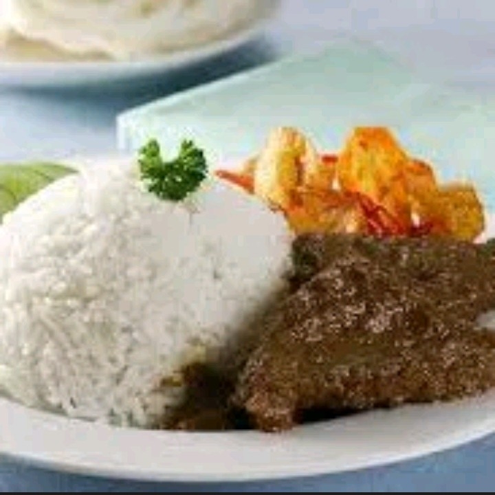 Nasi Rames Daging Rendang