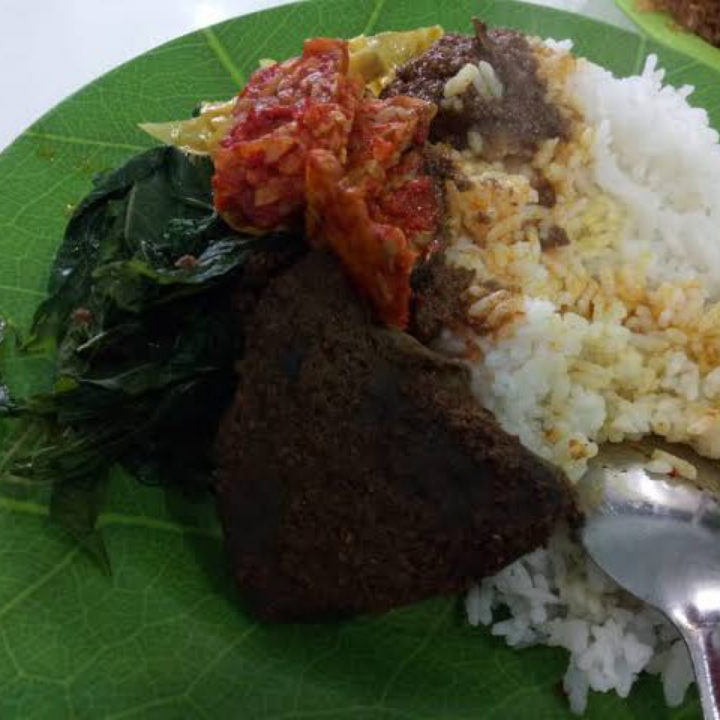 Nasi Rendang Daging