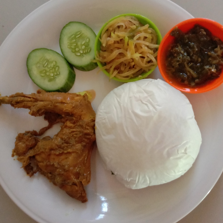 Nasi Sayur Rica Rica Ayam Kampung 