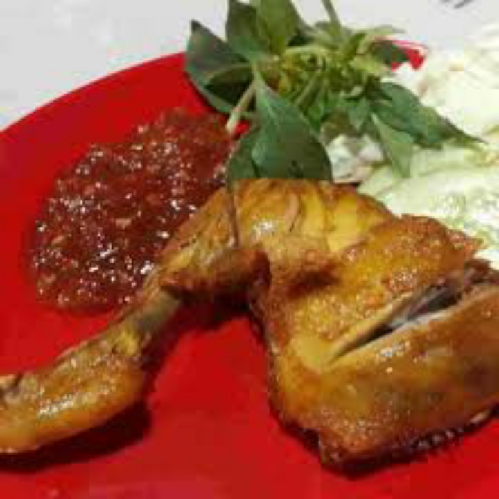 Nasi Sambal Lalapan Ayam Potong