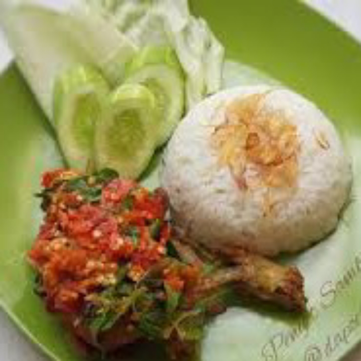 Nasi Sambal Penyetan Ayam