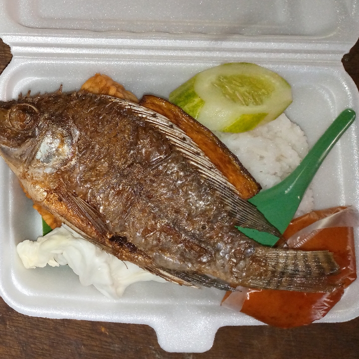 Nasi Sambelan Lalap Ikan Mujaer Goreng