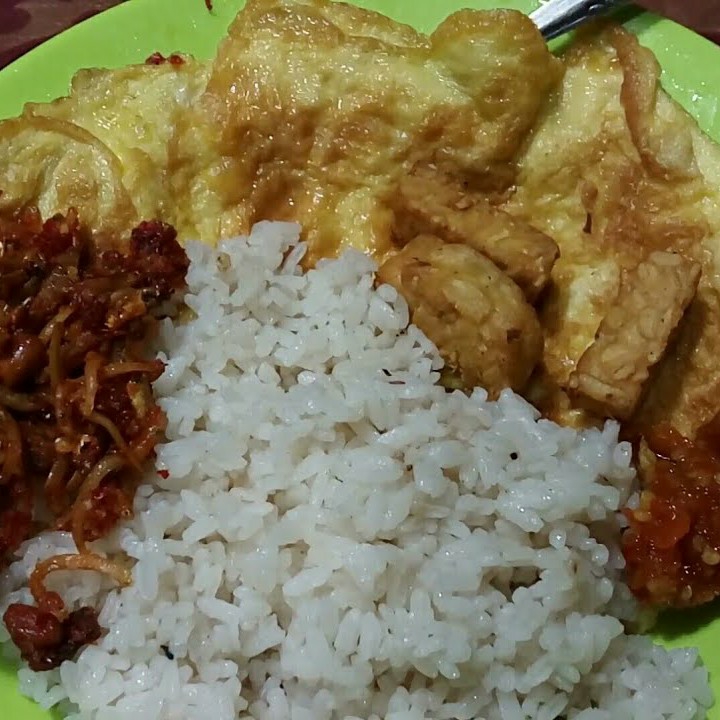 Nasi Santan Telur