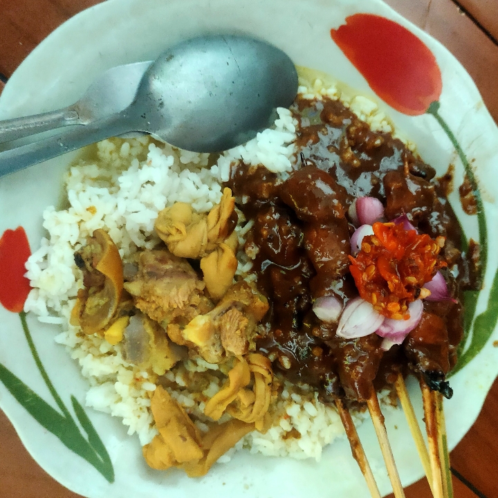 Nasi Sate Kambing Gule Cak Mol