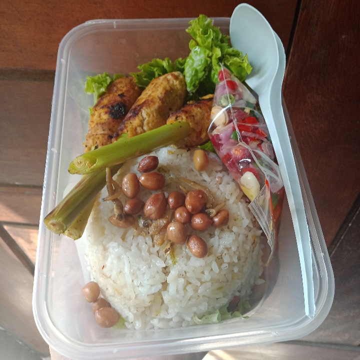 Nasi Sate Lilit