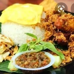 Nasi Selimut Telur dan Ayam krispi