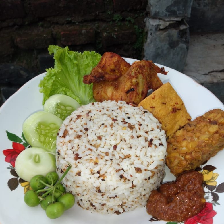 Nasi TO Ayam