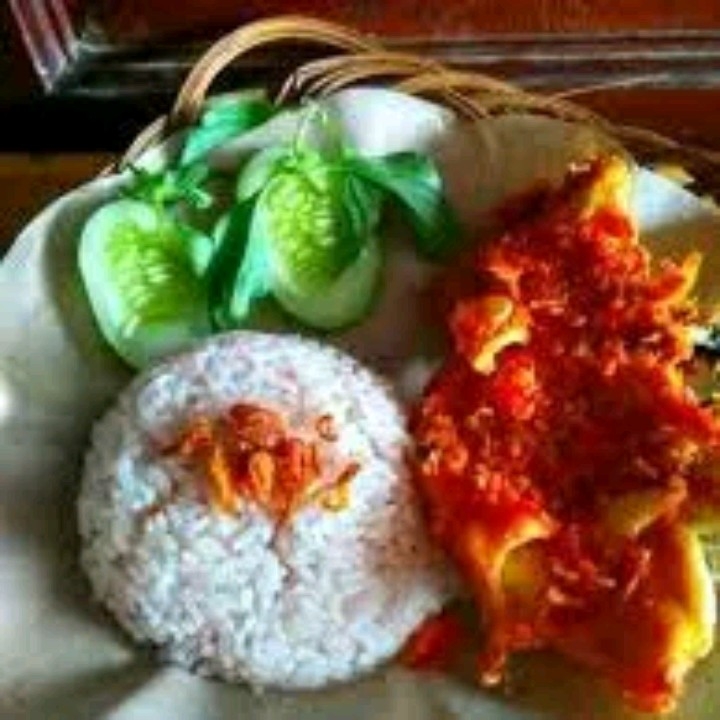 Nasi Tahu Penyet Es Teh Kerupuk