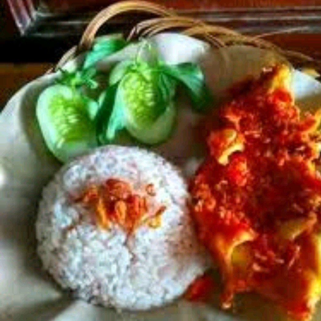 Nasi Tahu Penyet Es Teh Manis Plus Kerupuk