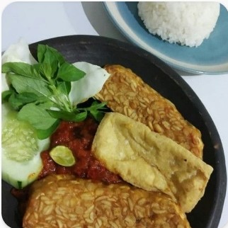 Nasi Tahu Tempe Penyet