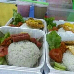 Nasi Telor  Sosis