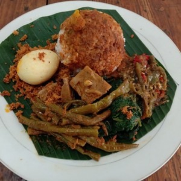 Nasi Telor Bulat