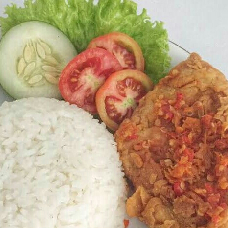 Nasi Telor Geprek Istimewa