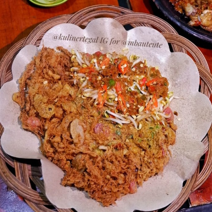 Nasi Telor Gepuk