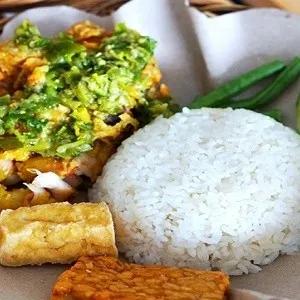 Nasi Telur Krispi Sambal Geprek