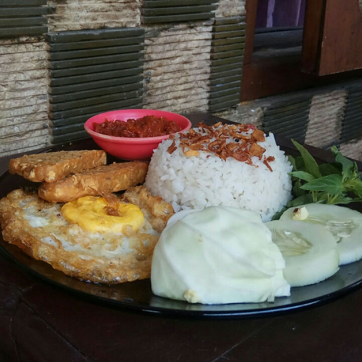 Nasi Telur Tempe