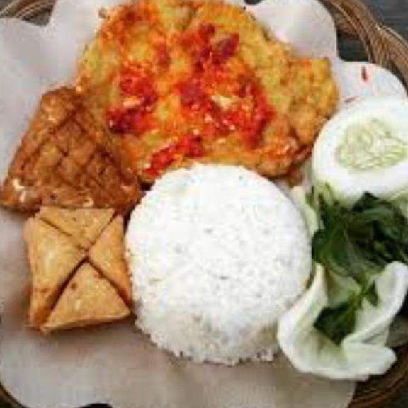 Nasi Tempe Tahu Telur