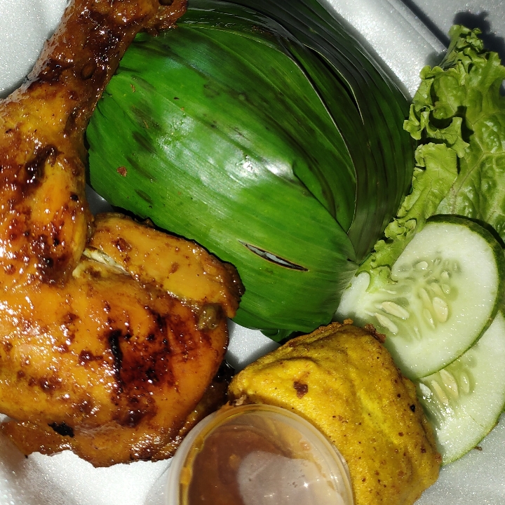 Nasi Timbel Ayam Bakar