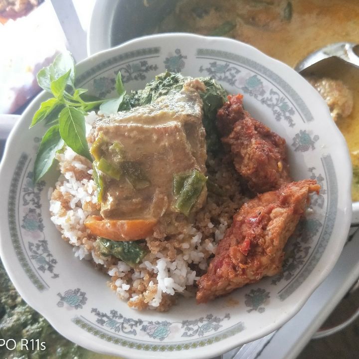 Nasi Tiwul Ikan Blencing