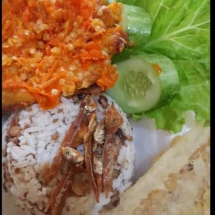 Nasi To Ayam Penyet Tahu Tempe