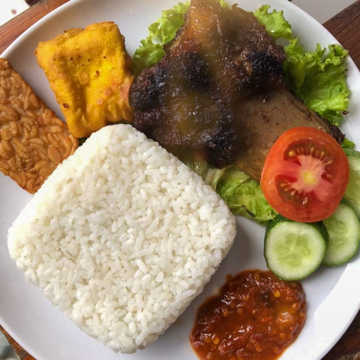 Nasi Tulang Iga