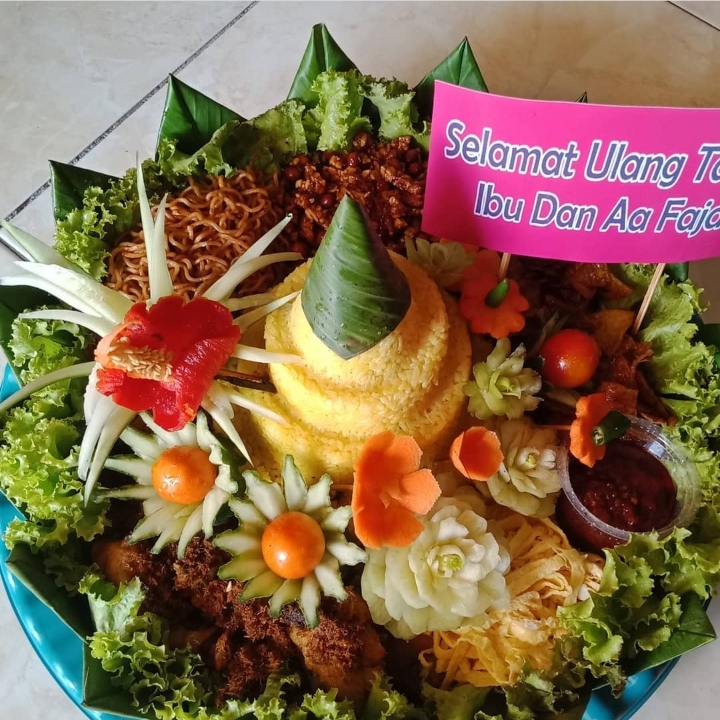 Nasi Tumpeng 2