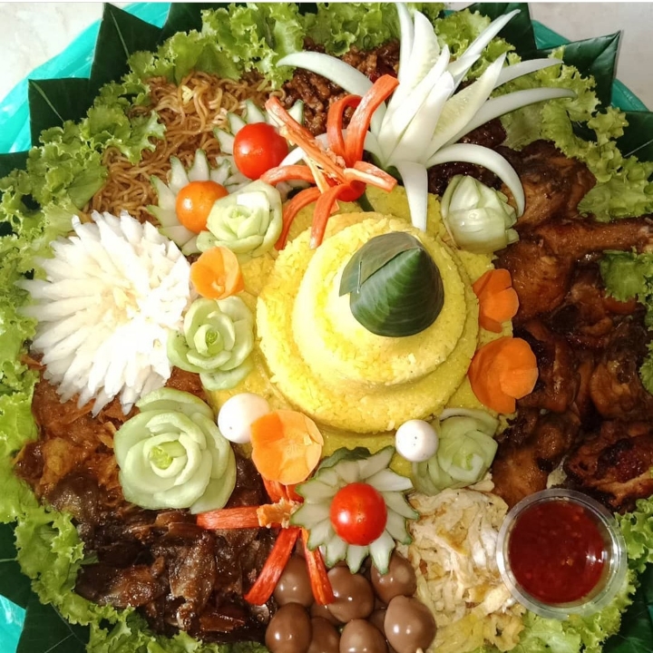 Nasi Tumpeng 3