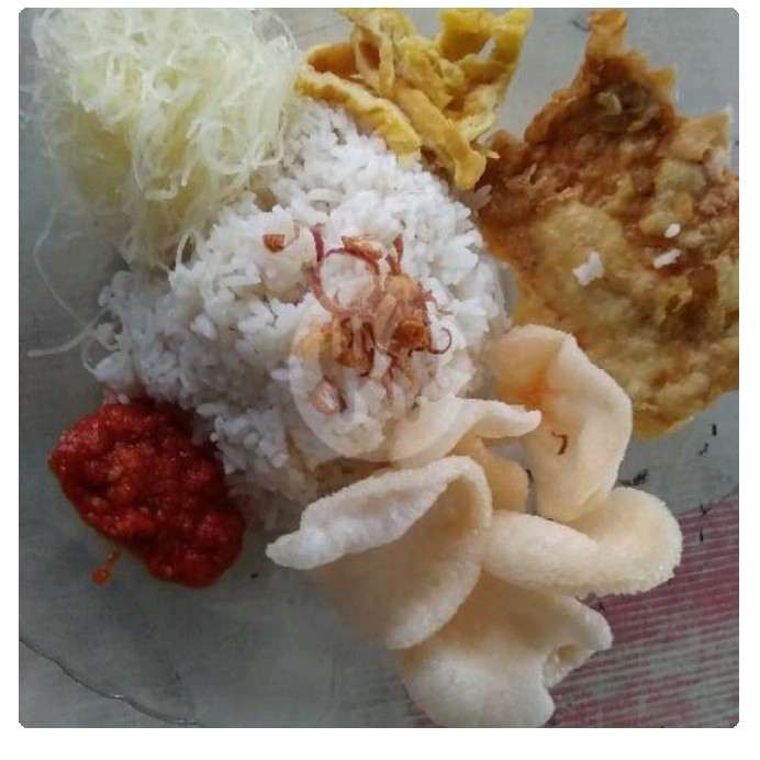 Nasi Uduk Telor Dadar