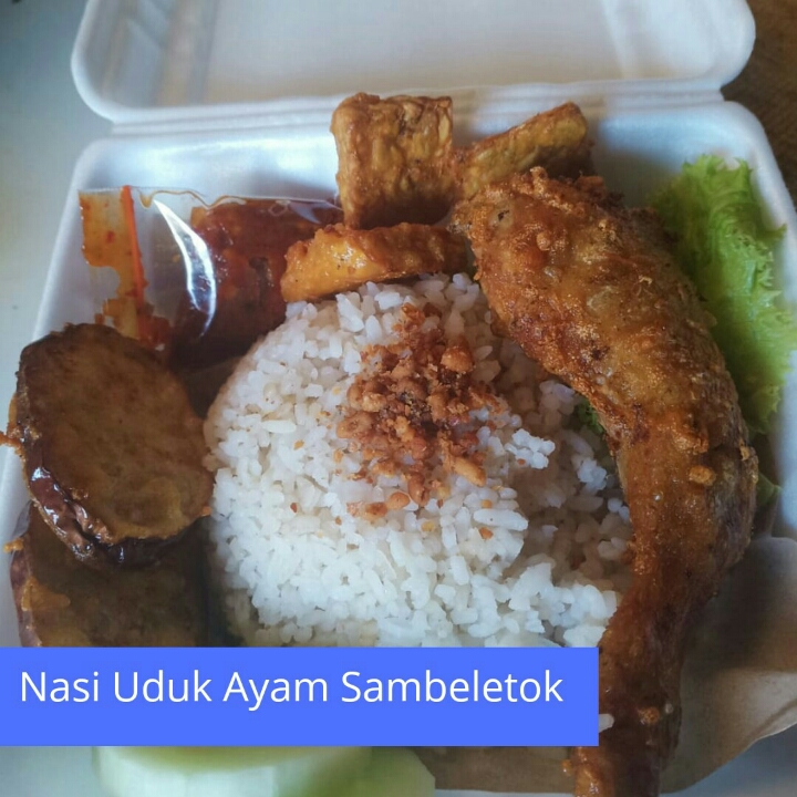 Nasi Uduk Ayam