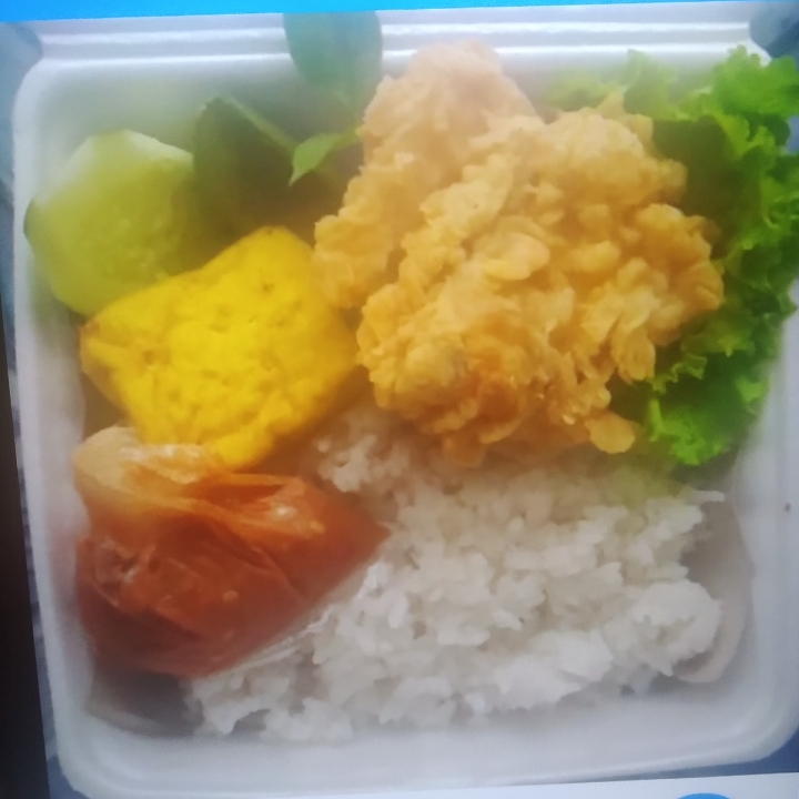 Nasi Uduk Ayam Cryspi