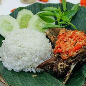 Nasi Uduk Ikan Pari