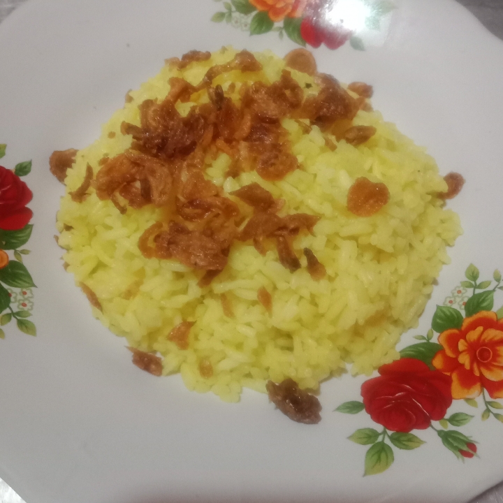 Nasi Uduk Kuning