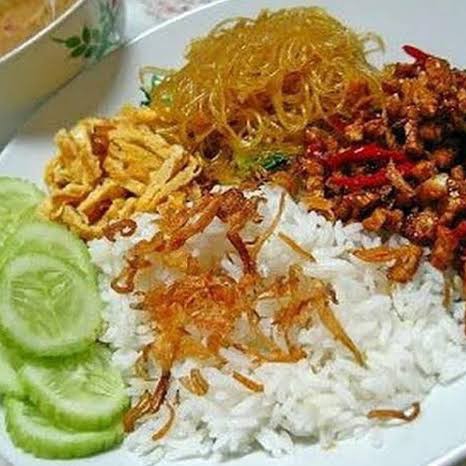 Nasi Uduk Tambahan Telor