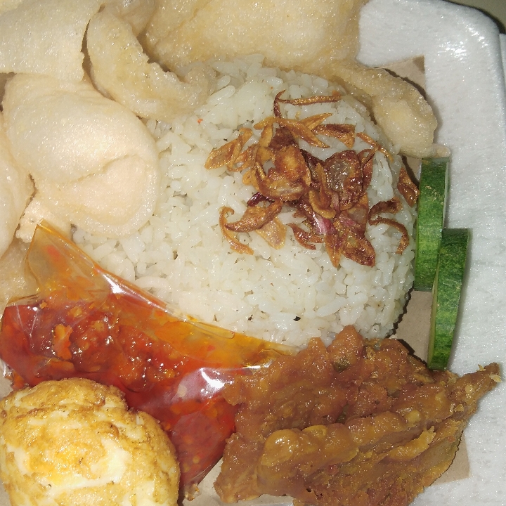 Nasi Uduk Telor