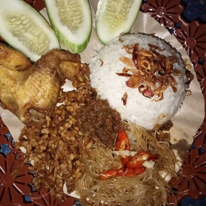 Nasi Uduk Telor