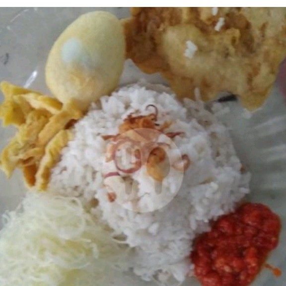 Nasi Uduk Telor Bulet