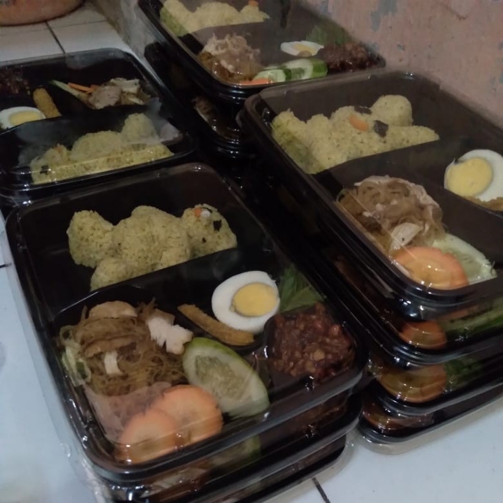 Nasi Ultah Minim 10 Box